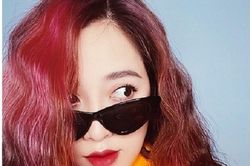 Gu thời trang rực rỡ của mỹ nhân bị fans chê 'phèn'