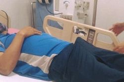 Uống rượu ba kích, người đàn ông phải phẫu thuật gấp vì 'cậu nhỏ' cương cứng 30 giờ