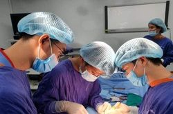 Tin mới vụ U40 cương dương suốt 30 giờ sau khi uống rượu ba kích