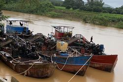 Sẽ khởi tố chủ tàu hút cát trái phép trên sông Đồng Nai
