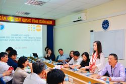 Tổ chức150 đợt khám sức khỏe cho bà mẹ trẻ em tại vùng ảnh hưởng lũ lụt