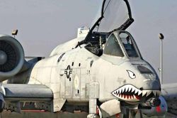 Clip: Sức mạnh siêu cường kích A-10 Thunderbol của Mỹ