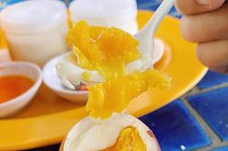 Cô Tiên - 'huyền thoại' chưa ai phá vỡ trong món trứng gà luộc tại Vũng Tàu