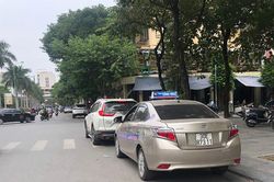 Tuyên truyền, xử lý nghiêm các trường hợp vi phạm tại đường Nguyễn Khuyến, quận Hà Đông