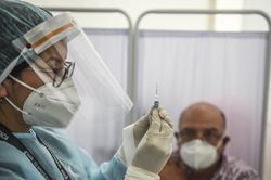 Peru đột ngột dừng thử nghiệm lâm sàng vaccine Covid-19 của Trung Quốc