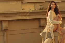 Khi hoa hậu cởi, nóng sẽ là cực đại