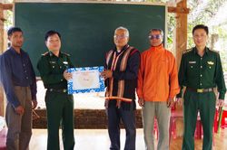 Bộ Chỉ huy Bộ đội Biên phòng tỉnh Gia Lai thăm, chúc mừng Giáng sinh