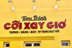 Bức tường vàng ở Đà Lạt trở lại thu hút nhiều bạn trẻ 'Check-in'