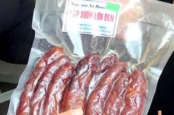 Lạp xưởng hun khói ở Na Hang