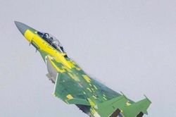 Máy bay chiến đấu F-15EX thực hiện chuyến bay thử đầu tiên