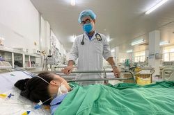 Suýt mất mạng vì bị ong đốt