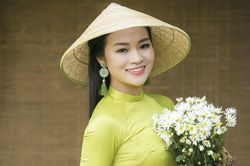 Điều thú vị về tác giả ca khúc 'Mùa xuân rạng ngời' đang gây 'sốt' mạng xã hội