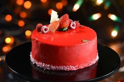 Cách làm bánh mousse dâu tây tráng gương ngon hơn ngoài tiệm