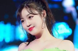 Nữ ca sĩ thừa nhận chửi bới bạn thân qua điện thoại