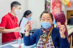 Giá vàng hôm nay 28/2: Tuần thứ hai liên tiếp giảm giá