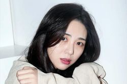 Mina (AOA) bị sao nam quấy rối