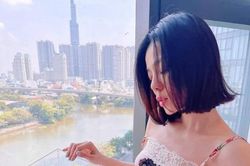 Các sao nữ Việt 'đua' nhau khoe trọn những món quà được nhận trong ngày 8/3.
