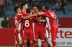 Cận cảnh Viettel đả bại Bình Dương, thoát nhóm bét bảng tại V-League