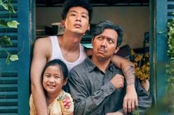 Trấn Thành - Hari Won ăn mừng sau khi phim Bố Già phá kỷ lục