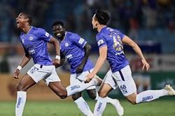 Hà Nội FC giành chiến thắng sát sao trước Thanh Hóa