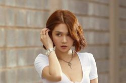 Ngọc Trinh bất ngờ báo mất trộm bộ sưu tập đồng hồ hàng chục tỷ đồng