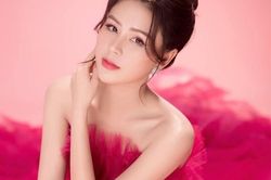 Minh của 'Hướng dương ngược nắng' khoe vai trần nuột như lụa