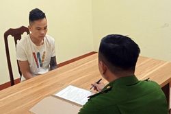 Đập phá ôtô vì xin vượt không thành