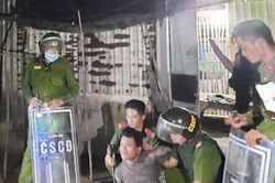 Giải cứu thành công cháu bé bị chú ruột dùng hung khí khống chế