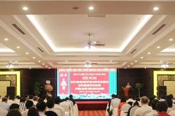 Chi bộ ĐS&PL nhận Bằng khen vì có thành tích trong thực hiện Chỉ thị 05-CT/TW