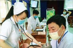 Triển khai tiêm chủng vắc-xin COVID-19 an toàn