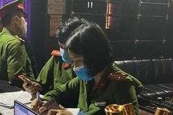 Phòng dịch Covid-19, Hà Nội ra quân xử lý quán bar, karaoke hoạt động 'chui'