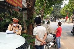 Huyện Thường Tín xử phạt 56 trường hợp không đeo khẩu trang, vi phạm quy định phòng dịch Covid -19