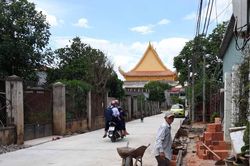 Xã hội hóa làm đường hẻm ở Pleiku: Còn nhiều 'lấn cấn'