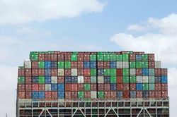 Ai Cập công bố kế hoạch mở rộng và đào sâu kênh đào Suez trong 2 năm