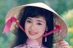 Ngỡ ngàng nhan sắc bị 'thời gian bỏ quên' của NSND Thu Hà những năm 90