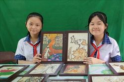 Độc đáo Dự án 'Tranh gạo và hướng phát triển' của hai nữ sinh Cần Thơ
