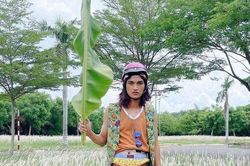Tạo hình lạ khiến Mạc Văn Khoa không biết mình vào vai nam thần hay tâm thần
