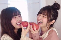 Cặp song sinh con lai Nhật Bản - Iran vừa đẹp lại giỏi gây sốt mạng