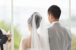 Không dám lấy vợ!