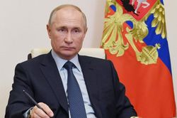 Ông Putin nói những người Ukraine phản đối gia nhập NATO là 'thông minh'