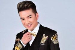 Đàm Vĩnh Hưng trần tình về việc dùng 140 triệu tiền cứu trợ vùng lũ để xây chùa