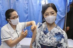 Mỗi ngày thế giới có gần 30 triệu người được tiêm vaccine ngừa COVID-19