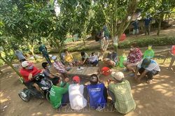 Xử lý nghiêm 13 đối tượng tụ tập đánh bạc trong lúc giãn cách xã hội