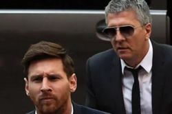 Bất ngờ, Messi không bay đến Pháp như dự đoán