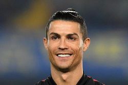 Trở lại Manchester United, Cristiano Ronaldo sẽ khoác áo số mấy?