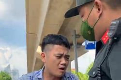 Nam thanh niên đi xe SH, không đeo khẩu trang còn cà khịa đánh nhau với cảnh sát 141