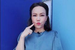 Giữa bão 'sao kê tiền từ thiện', Việt Hương khẳng định chắc nịch một điều