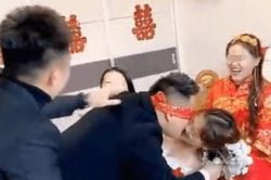 Phù dâu bị chú rể cưỡng hôn, thái độ của cô dâu khiến nhiều người khó hiểu