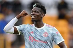 Barca lao vào cuộc đua giành Pogba miễn phí