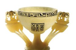 Mở mộ Pharaoh Tutankhamun, chuyên gia sững người thấy thứ cực sốc